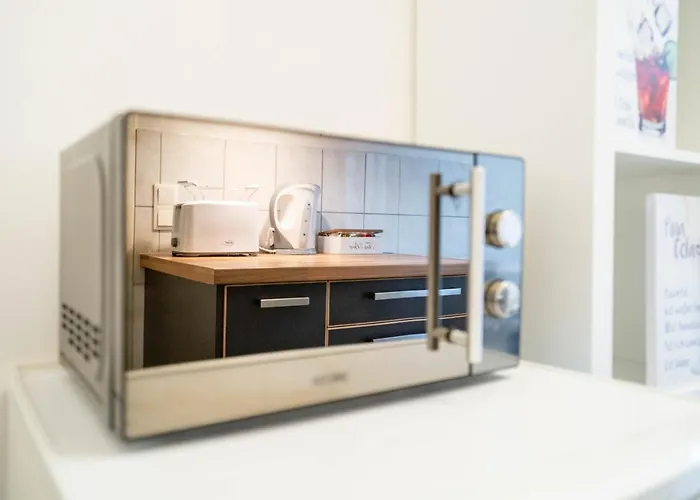 Cozy Modern Nest In The Heart Of Vienna With Netflix